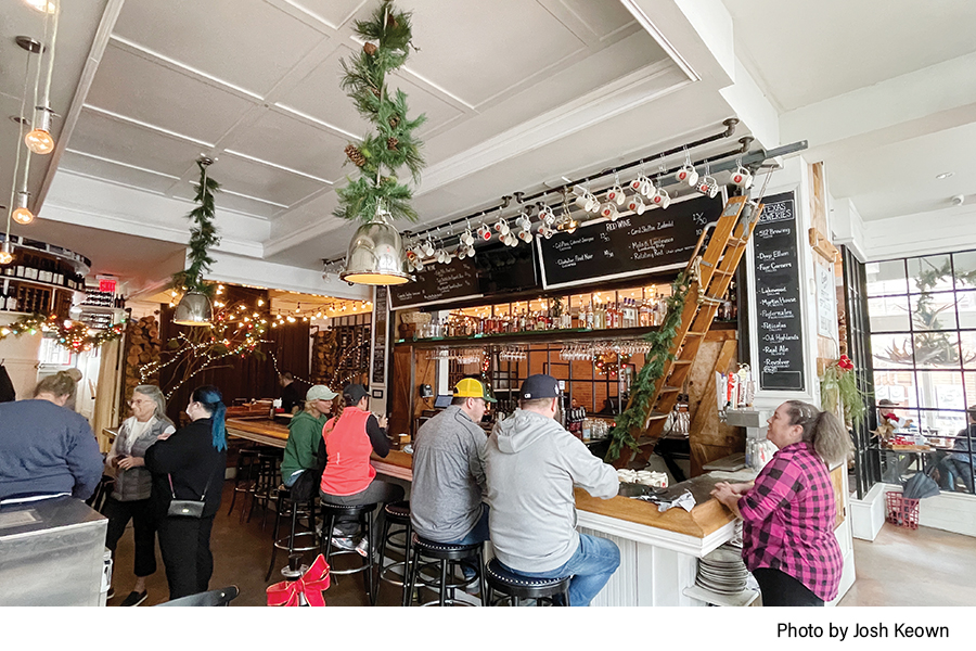 regulars at a pizzeria, customer retention,