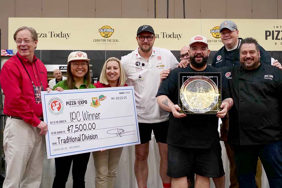 Image of International Pizza Challenge 2025 winners in Traditional Division.